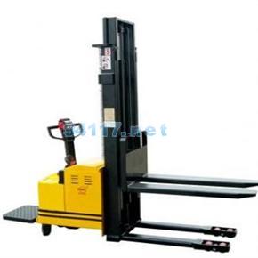 CDD20 2T-1.6M堆高車載重2噸，提升1.6米